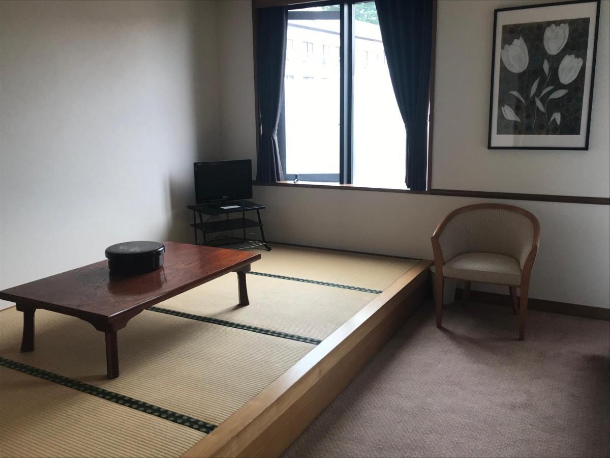 Refre Hotel Мёко Экстерьер фото